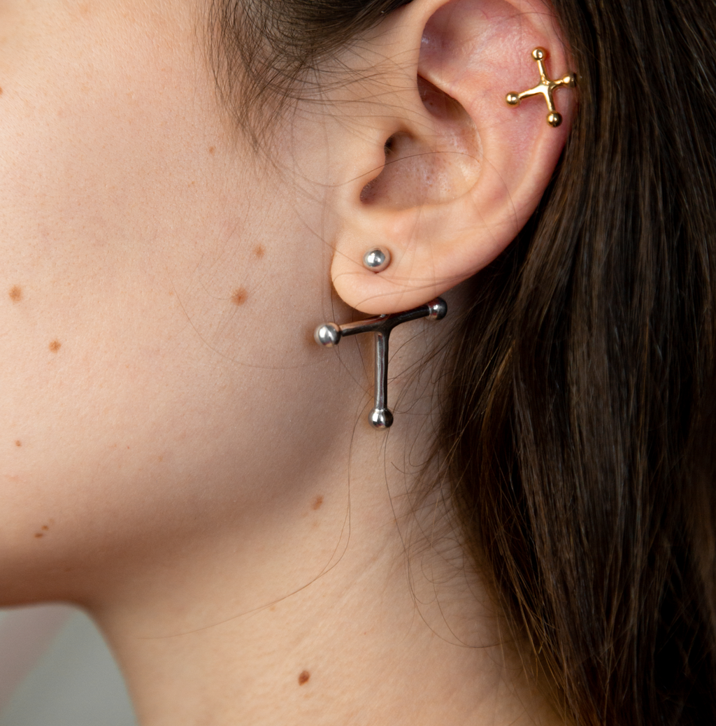 MONOEARRING TRANSVERSAL