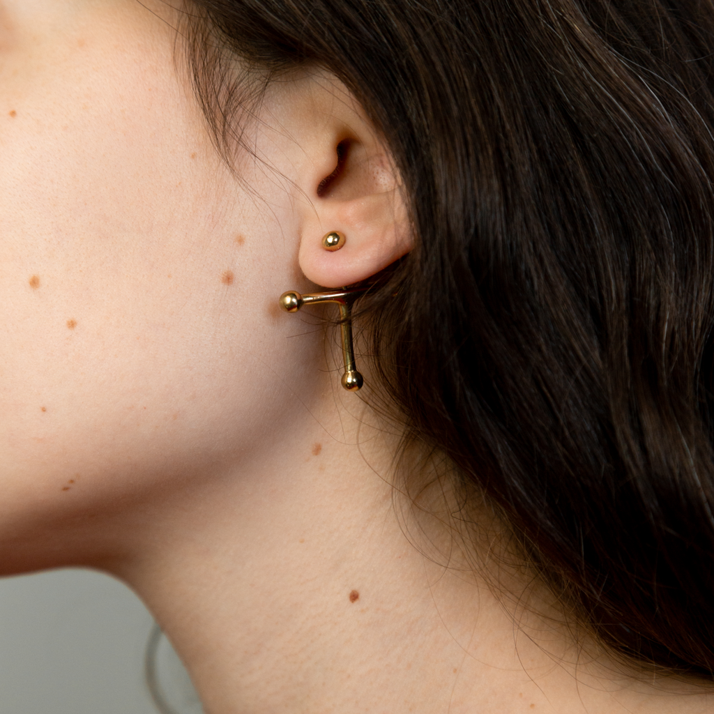 MONOEARRING TRANSVERSAL