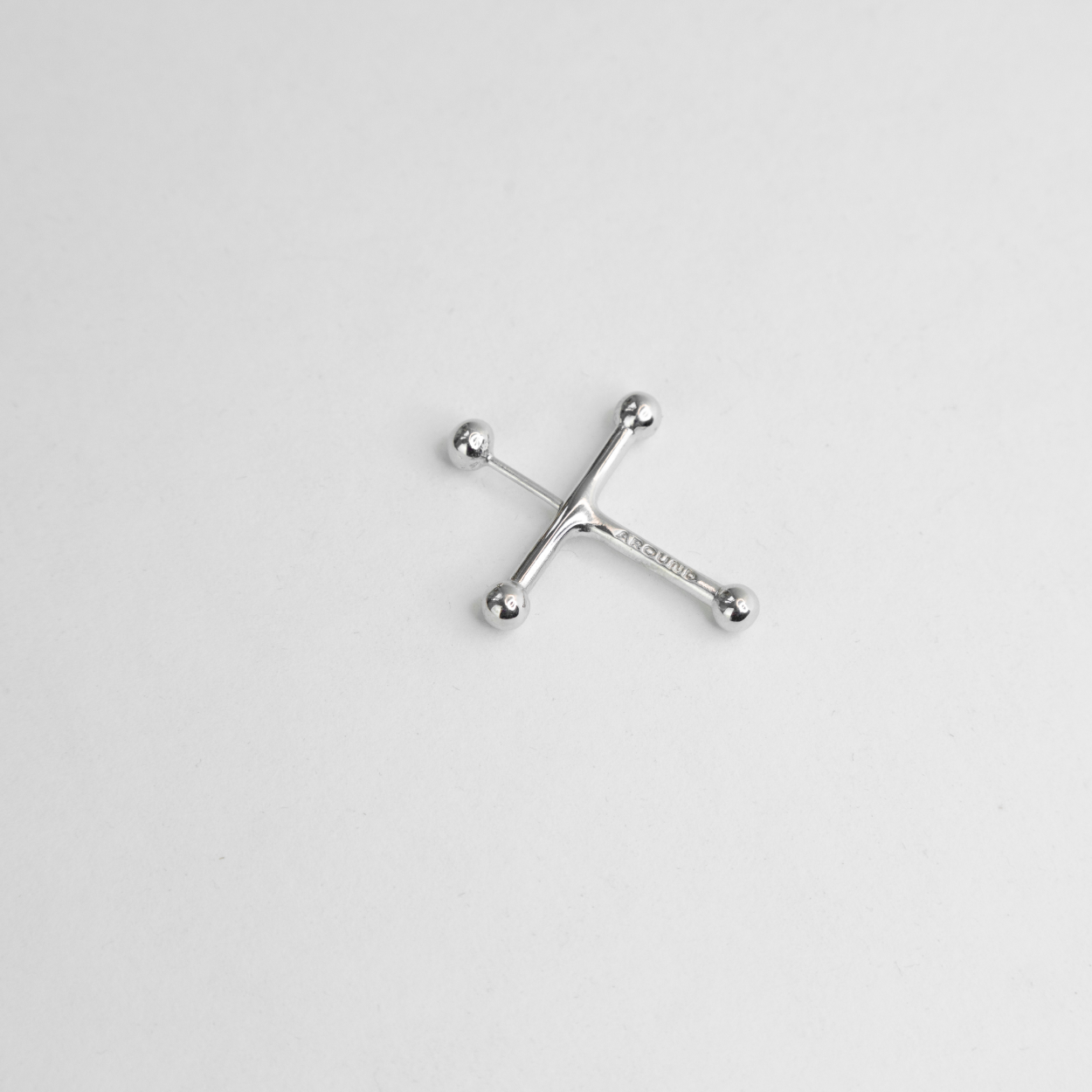 MONOEARRING TRANSVERSAL